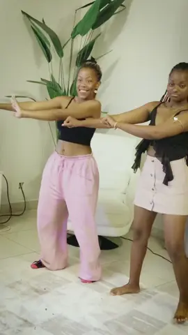Just linked with @cupcake_amour_ and she put me ONNN with some NDODII moves! Be so fr, I tried my best okay?? 😭🫶🏼 💞😂 #zimtiktokers🇿🇼🇿🇼🇿🇼 #atendachinx #hararetiktok #ndodichallenge 