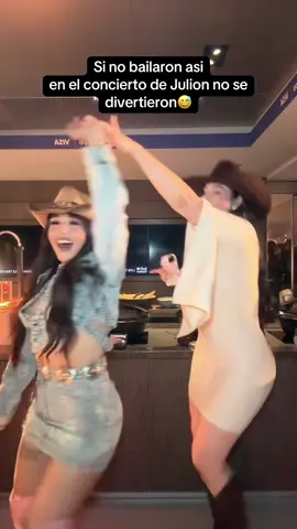si ya saben como somos paque nos invitan 😅🍻 #julionalvarez #concert #concertoutfit @Ivan Lopez @Adriana y Jorge @A Toast to Life @33ave Influencer Agency @Adriana Gabriela @Jorge 😎 