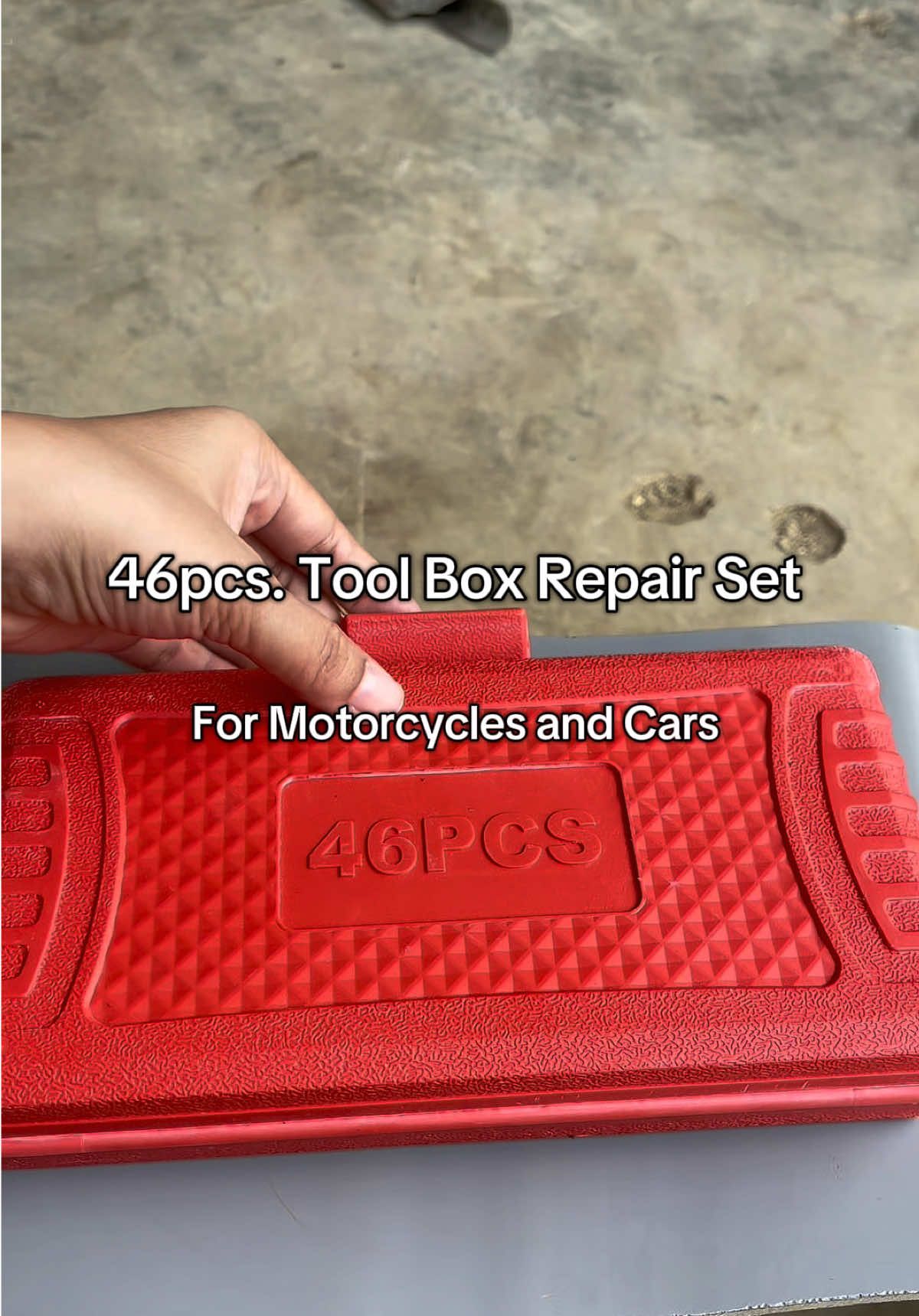 Pag may motor kana dapat meron ka narin neto npaka convenient lng dalhin #tool #tools #toolbox #toolboxset #46piecestoolboxcarrepair 
