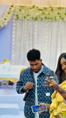 Hodon adi maa saas ii galooyo @ur internet big sis 🫶🏾  .. #dahirlove #somalitiktok #foryou #foryourpage #fyp #somalitiktok12 #viralvideos  @TAHLIIL STUDIO @FANDHUUX @AyushAli @Anhaar Cali @arwa @SALMAAN 4k🎥 