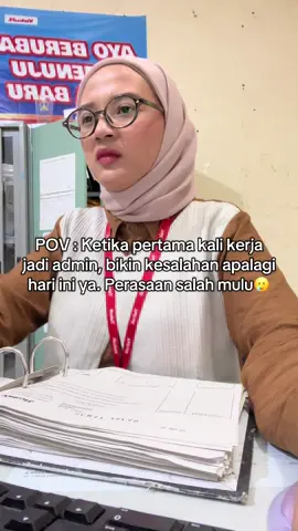 Awal-awal kerja salah mulu, sampe takut dimarahin spv sama senior. Tpi, itu wajar ya kok untuk pertama jadi admin, spv sama admin senior ga akan marah. Asal kita jelasin dan bilang kedepannya akan diperbaiki. Semangat para admin☺️#fypシ゚ #adminlife #fypage #admin #worklife 