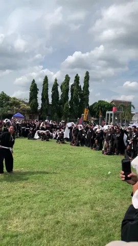 Lingkaran paling gayeng dewe😂#psht #pshtpusatmadiun #pshtsukoharjo #pshtsukoharjopusatmadiun #cyzbca #4upage #fyppppppppppppppppppppppp 