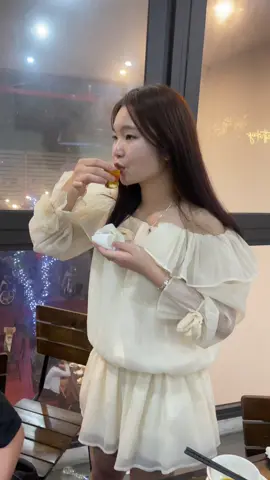 Thà đau bao tử còn hơn đau lòng 🤪