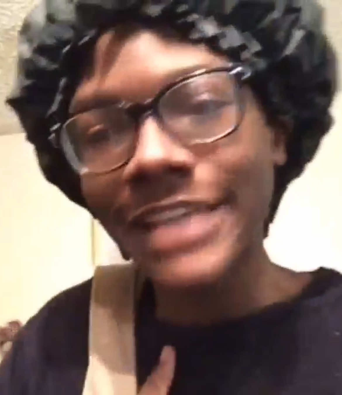 “This is gonna hurt me more than it hurts you” 🙏🏾💔  #vine #funnytiktok #funnyvideos #vineenergy #hardstoplucas #imnotplayingthesegames #fyp #teamwork #teamworkifb #ifb #viralvideo #vine #entertainment #hillarious #funny #comedy 
