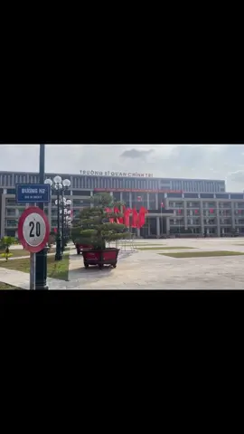 🇻🇳 “𝙎𝙖́𝙘𝙝 𝙗𝙚̂𝙣 𝙝𝙤𝙖, đ𝙖̀𝙣 𝙗𝙚̂𝙣 𝙨𝙪́𝙣𝙜 𝙉𝙜𝙝𝙞𝙚̣̂𝙥 𝙩𝙧𝙖̆𝙢 𝙣𝙖̆𝙢 𝙩𝙝𝙚𝙤 𝙗𝙪̛𝙤̛́𝙘 𝘽𝙖́𝙘 𝙃𝙤̂̀”  #siquanchinhtri #quandoinhandanvietnam #LCH #xuhuong 