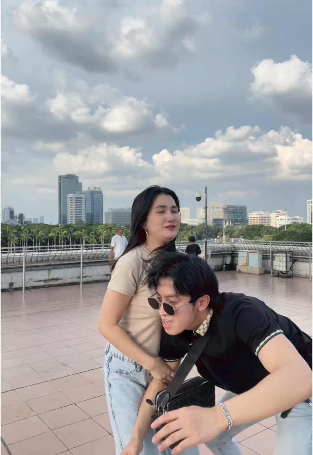 🤣 lucu banget ayang sampe mau jatoh @El ikmall😎 