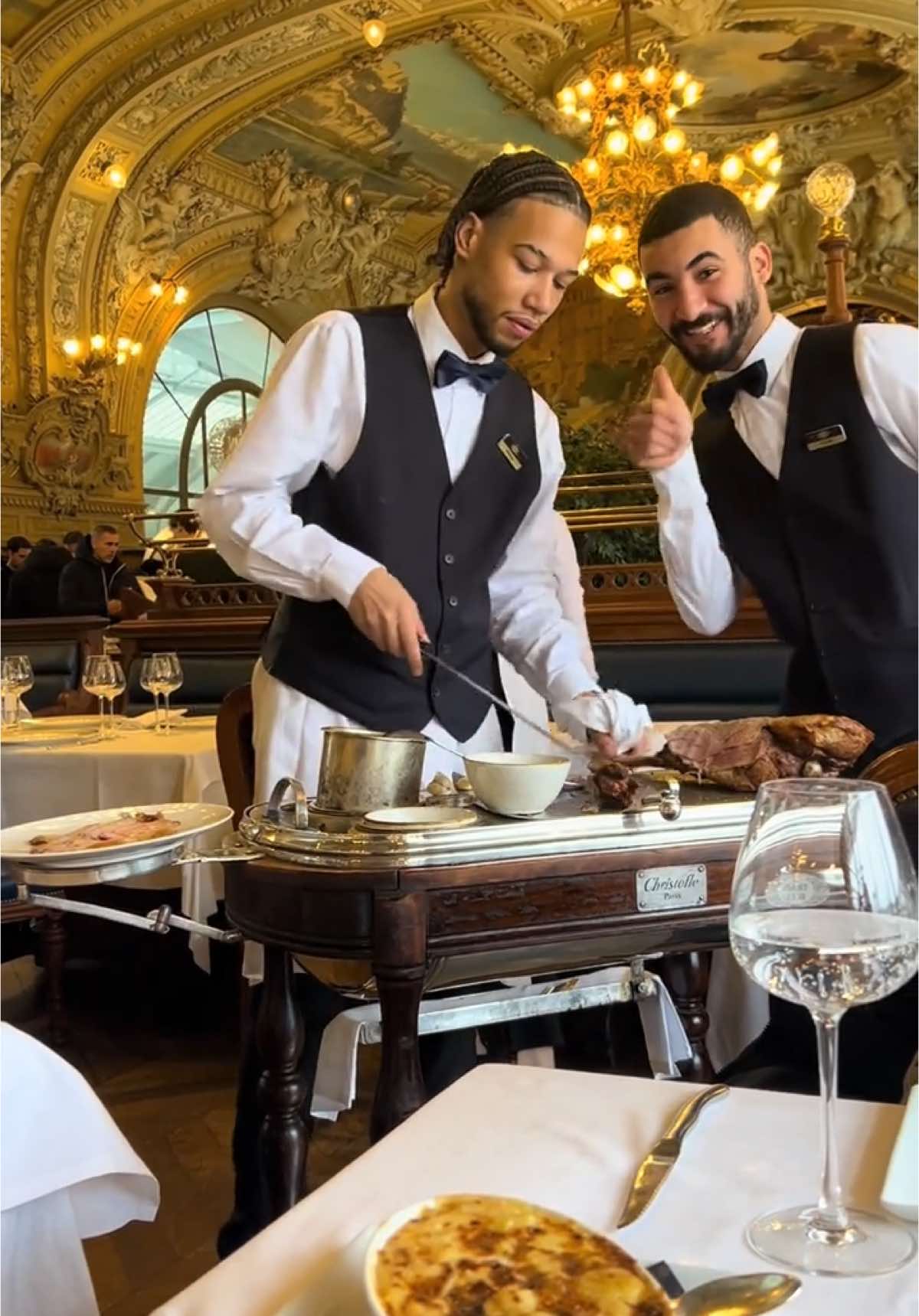 フランスで素敵なレストラン行ってきたよ🍽  Le Train Bleu （ル・トラン・ブルー）/Paris🇫🇷 #フランス #パリ  #letrainbleu  #レストラン  #美容学生 #海外研修
