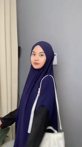 #KhimarSyari #KhimarNyaman #fypageシ #OOTD #rekomendasi #fyp #KhimarAntiKusut #HijabHarianNyaman 