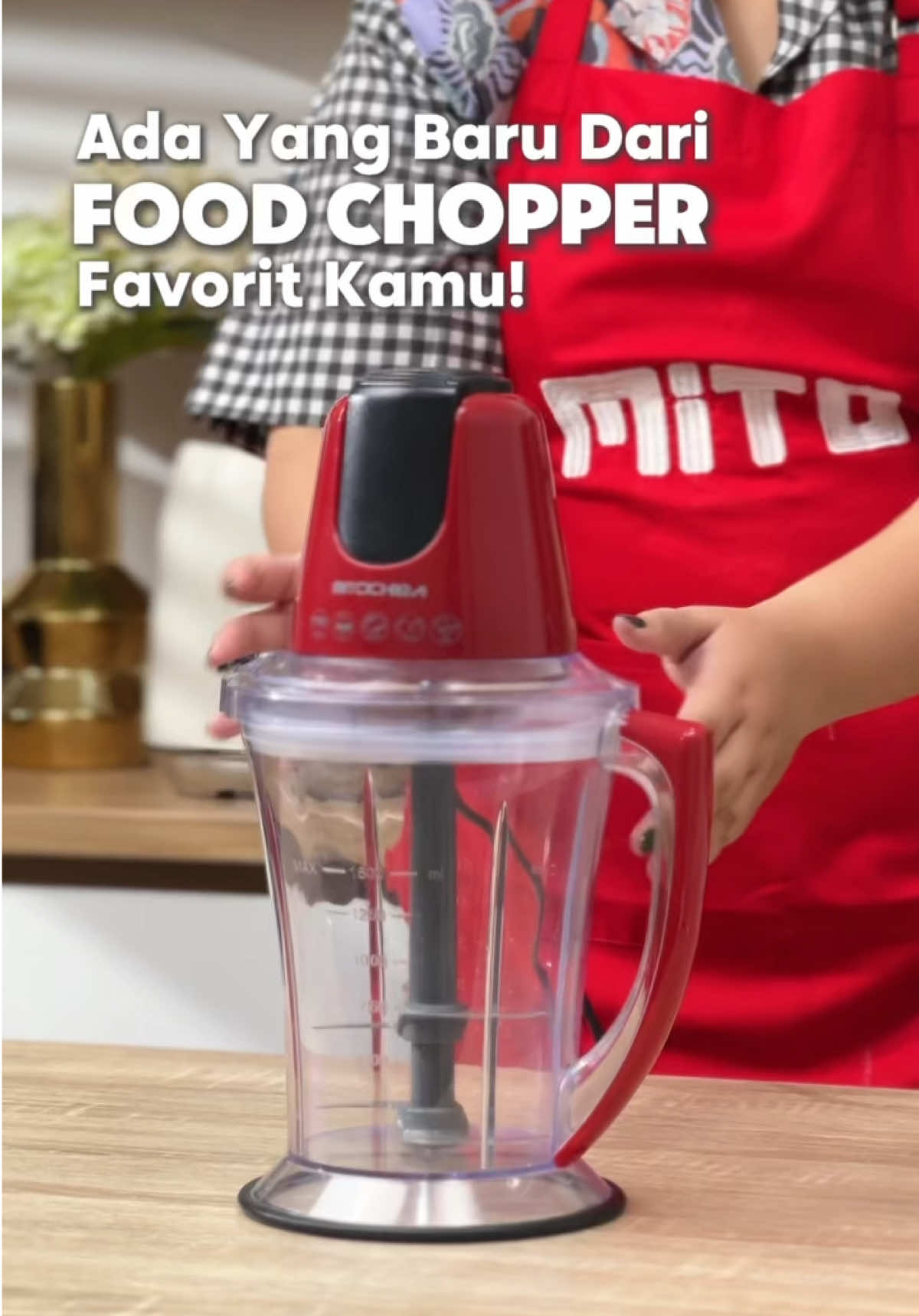 Food Chopper CH100 dari Mitochiba kini hadir dengan mug 2 liter yang lebih besar, makin oke buat masak banyak, apalagi untuk persiapan Lebaran nanti! 💪 Yuk langsung checkout sekarang juga! 🛒 #CH100 #FoodChopper #Mitochiba #TerkenalAwetnya #ChopperMitochiba #Tren #Chopper 