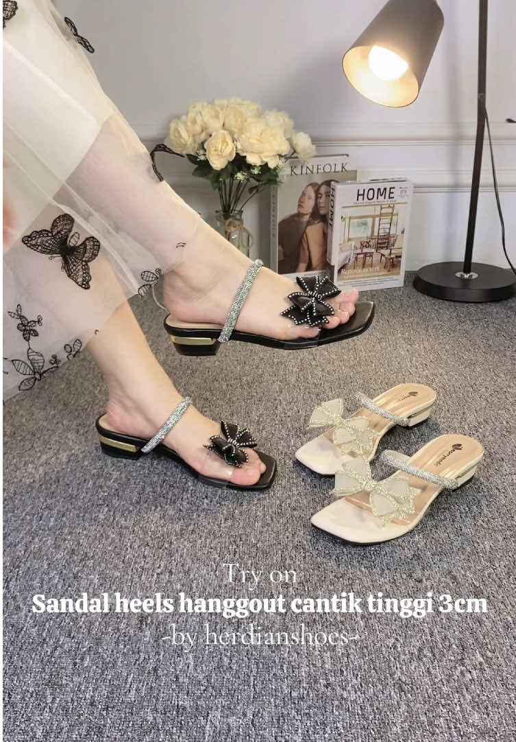 #sandalwanita #heels3cm #cantik #mewah #stylish #outfitinspiration #outfithangout #belilokal #viral #bestseller #cekoutsekarang 