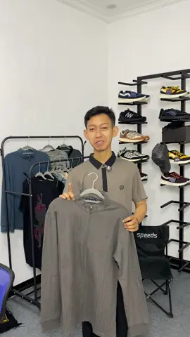 Rucas polo long sleeve dark grey masih ready all size #fyppppppppppppppppppppppp #fyp #rucasco #rucasofficial #rucastailor #rucaslimited #valentineday #rucas #collab 