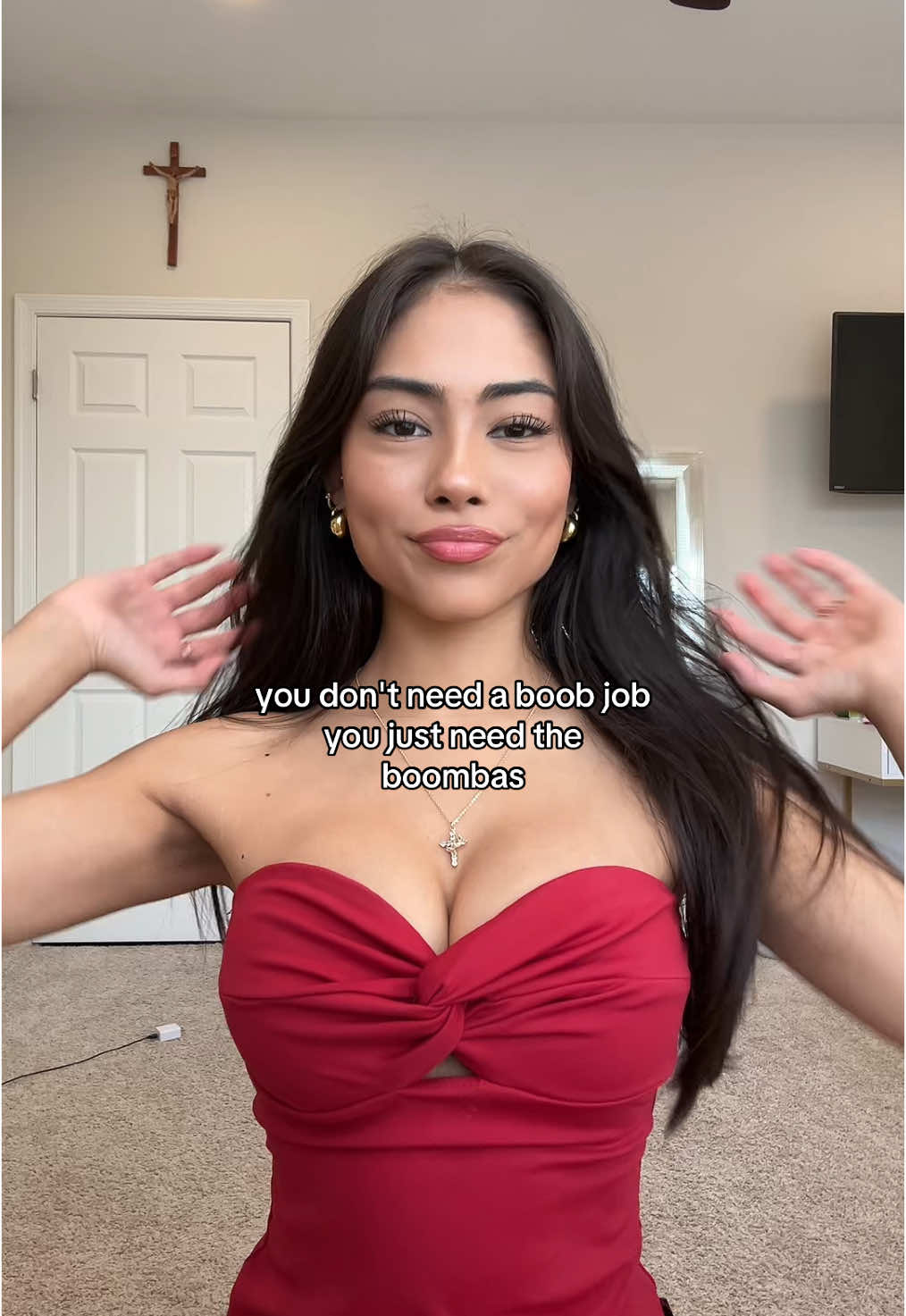 these for a strapless look is perfect😻 #tiktokshopfinds #tikokmademebuyit #tiktokshoprecommendations #TikTokShop #forthegirls #bra #stickybra #straplessbra #boomba