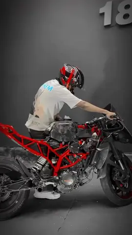 #bikelover #foryou #fyp #foryoupage #viralvideo #viraltiktok #trending #trend 