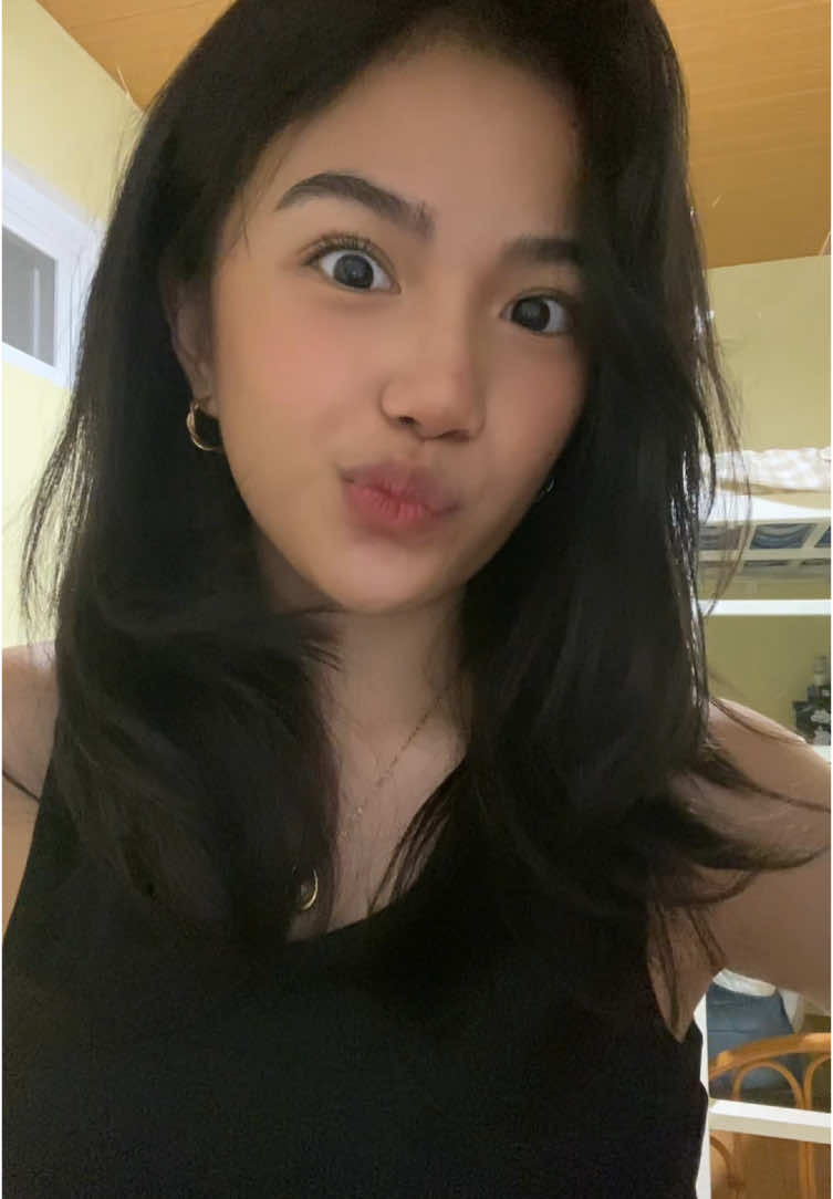hello! #foryoupage #unflopme #fyp #UNFLOP 