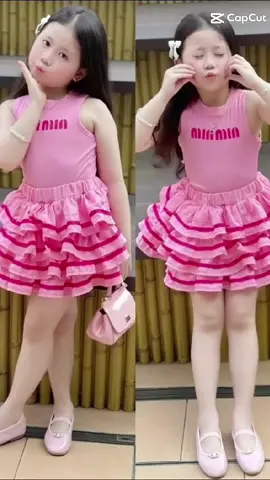 [7-40kg] Bộ chân váy 4 tầng bồng bềnh phối dây viền + áo thun ba lỗ ( chữ min min) cho bé gái #doxinhbegai #vairal #xuhuongtiktok #hot #trending #thoitrangtreemcaocap 