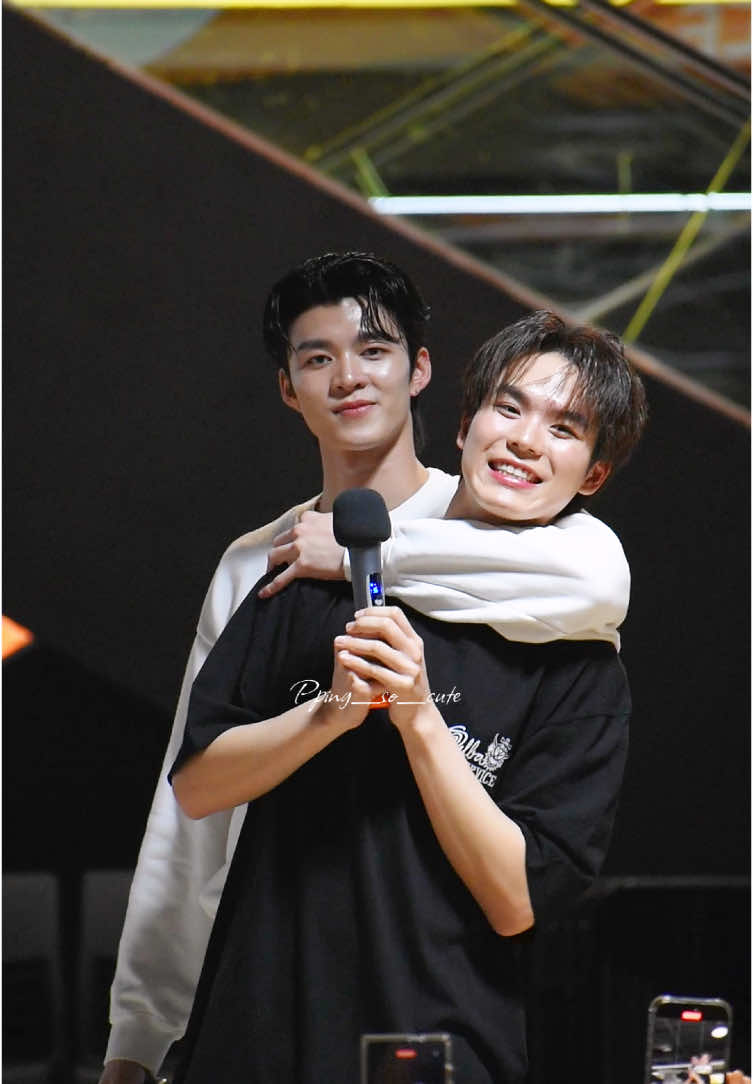 กอดครั้งสุดท้ายนี่นา 🥺🥲 @Lucifer. @PINGPING  #ปิงกฤตนัน #PingKrittanun #TaLingPing #area86 #มีนปิง #มีนนิชคุณ #meennicha8 #formoon #meenping 