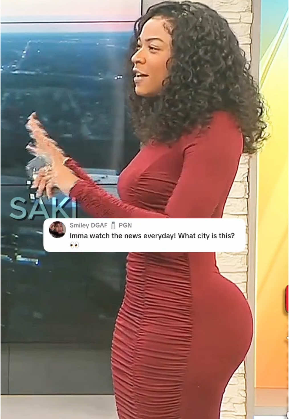 The comments are crazy 😂😂 #weather #weathergirl #hottie 