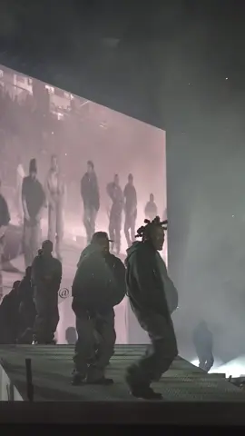 Hey Now! 🔥Shout out to my guy in the beanie. He was my fave! 🤩 #kendricklamar #heynow #fy #fyp #dancer #choreography #grandnationaltour #concerts #hiphop #kdot #floorseats #gnx 