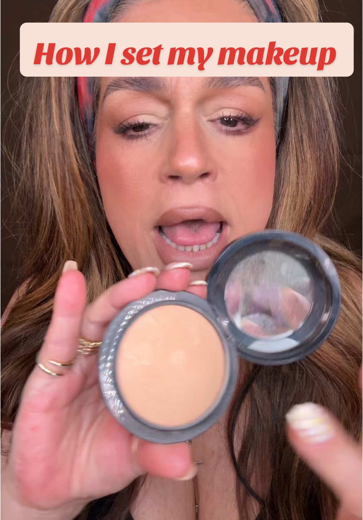 Replying to @niknakwales #finishingpowder #settingpowder #settingmakeup #matureskinmakeup #makeupover50 #maturemakeup #makeuptipsandtricks #glowyskin  Using @maccosmetics mineralized skin finish in medium golden and a @Krystelle Lee Cosmetics K53 