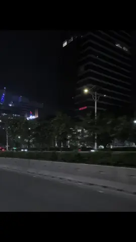 jangan lupa saat kau terluka, akulah orang yang selalu ada