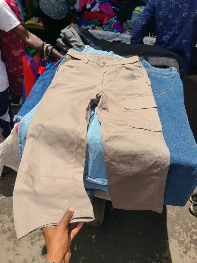 Plenty of cargo pants available,Dm/Call-0742327812🤙🏾#gikomba #gikombamarket #gikombaamanenos #cargopants #cargopantsoufit #gikombahaul #nairobitiktokers 