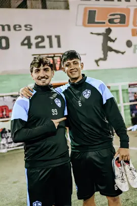 De donde salían los de atrás jajaja