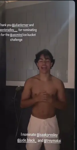 He so fineeeee @Malachi Barton #fyppppppppppppppppppppppp #fyp #usc #icebucket #malachibarton 