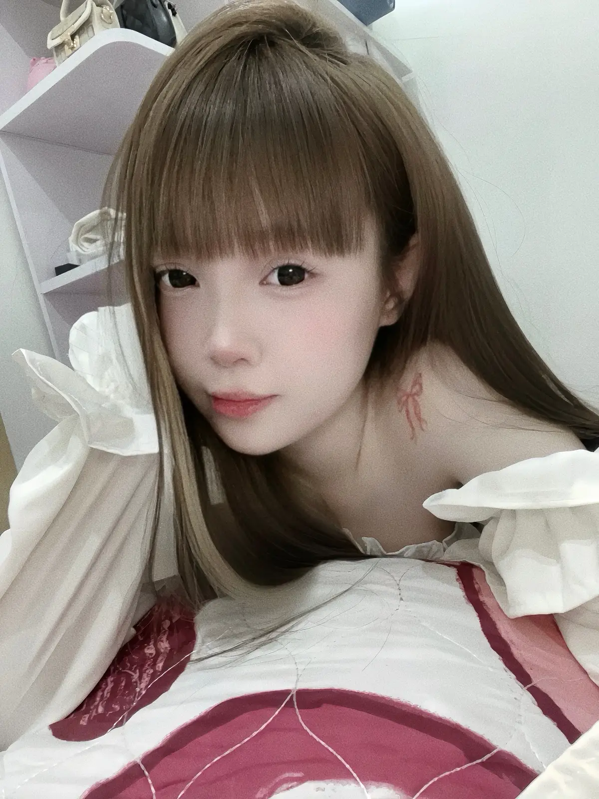 bao nhiêu ân tình của chúng ta đến đây là chấm dứt, không luyến tiếc cũng không hối hận  nếu anh đối xử tốt, đoạn tình này ta nhớ mãi nếu anh đối xử tệ, ta xin nhắm mắt tự xé bỏ đoạn ân tình này!