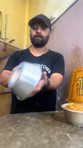 كيكة التمن(الرز) مقادير قالبين وسط كوبين طحين تمن (رز) ٤بيض كوب حليب نص كوب زيت كوب سكر ملعقه صغيره فانيلا ملعقه صغيره بكنك باودر وقت الشوي ٤٥ دقيقه درجة حرارة الفرن ٢٠٠ والف عافيه  #ياسر_استبرق #طبخ #اكل #حلويات #معجنات #بورك #كيك #اكلات #foryou #food #اكسبلور 