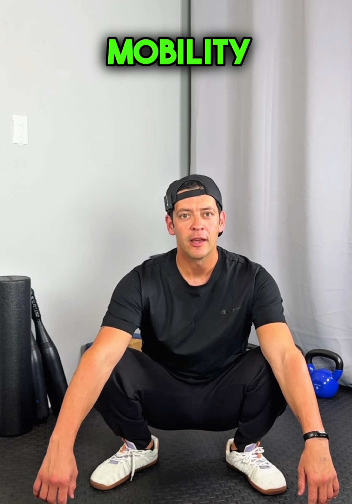 Think 5 minutes isn’t enough to train mobility? Think again. Try this 5-minute routine: • Tabletop to Down Dog – 30s (hamstrings & knee extension) • Cat Cow – 30s (thoracic spine mobility) • Thread the Needle – 30s (thoracic rotation) • Hip C.A.Rs – 30s (hip control & mobility) • 90-90 Switch – 1 min (internal & external rotation) • Deep Squat to Western Squat – 30s (ankle mobility) • Hovering Cossacks – 30s (groin & adductor mobility) • Shoulder C.A.Rs – 30s (scapular control) Just 5 minutes a day = real progress.  #mobilitytraining #Mobility #alejandromatiasfit #functionaltraining 