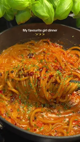 Chili oil pasta 🍝 #creatorsearchinsights #pasta #chilioilpasta #chilioil #foodtutorial #EasyRecipe  