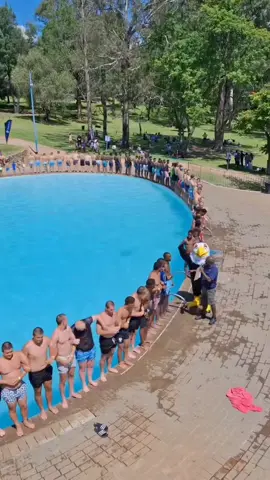 Lo que hicieron en esta piscina dejó a todos con la boca abierta: un socorrista genial tuvo una idea brillante. Crearon una cadena humana en el agua, agarrándose con los brazos cruzados tan fuerte como pudieron. Así lograron caer a la piscina uno tras otro en un orden perfectamente planeado para garantizar la seguridad. ¡Una forma divertida y responsable de disfrutar! #Piscina #CadenaHumana #VeranoDivertido #IdeasGeniales #MomentosÉpicos #DiversiónSegura #Increíble #datoraro  Disclaimer: This information is taken from the internet which may or may not be true we do not want to spread any fake news. The content provided by this channel is meant for EDUCATIONAL PURPOSE only. Copyright Disclaimer:- Under section 107 of copyright Act 1976, allowance is made for FAIR USE for purpose such a criticism, comment, news reporting, teaching, scholarship and research. Fair use is as permitted by copyright statues that might otherwise be infringing. Non-profit, educational or personal use tips the balance in favor of FAIR USE.