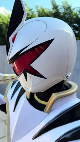 White Dino Power #powerrangers #powerrangersdinothunder #whitedinoranger #powerrangerscosplay 