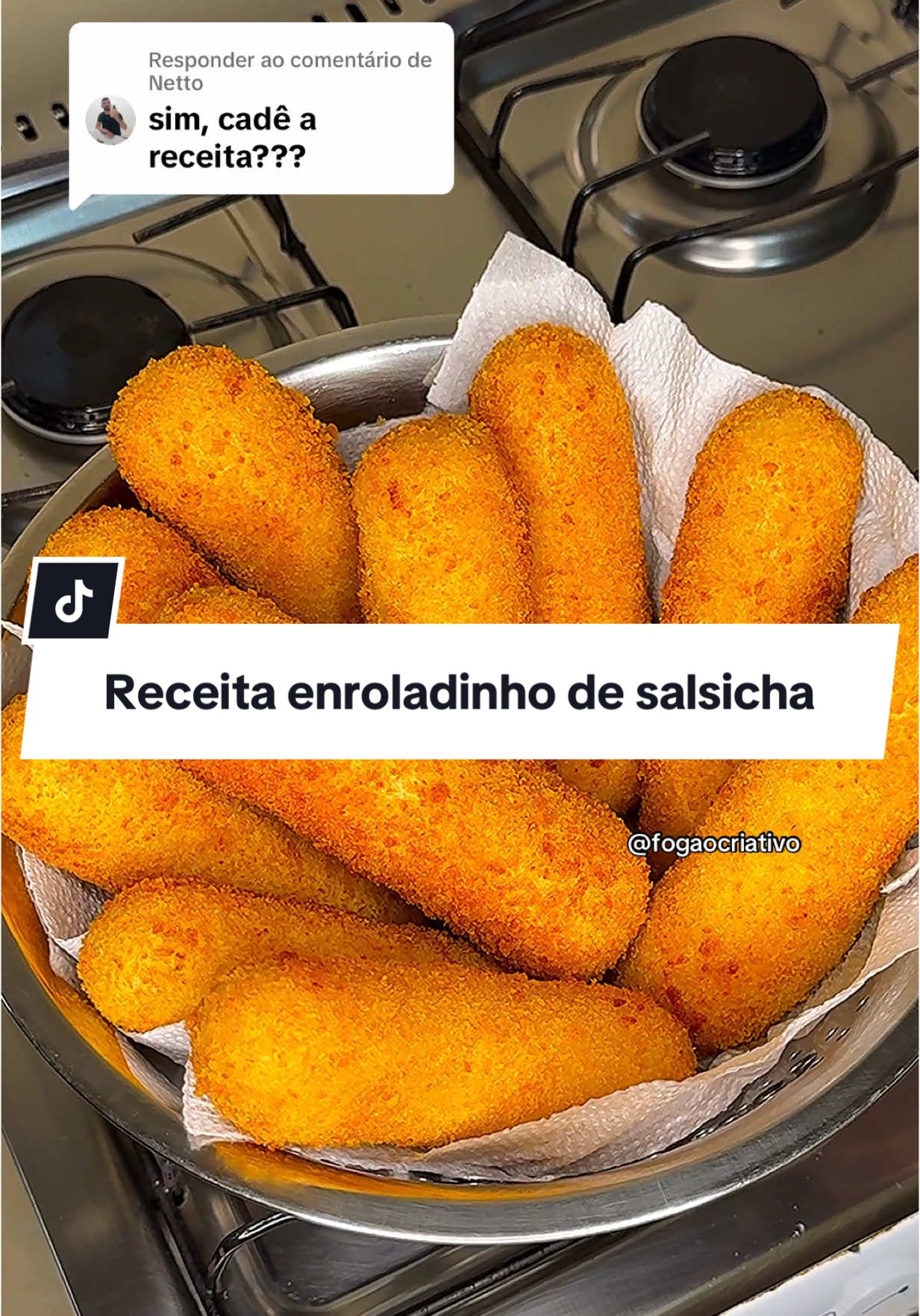 Respondendo a @Netto  Enroladinho de Salsicha, Delicioso e Fácil 😋 Ingredientes: 200ml de leite 250ml de água  1 caldo de galinha  1/2 colher de chá de sal  300g de farinha de trigo  Para mistura líquida: 2 ovos  1/2 xícara de leite  #enroladinho #salgados #fyp #lanche #receita 