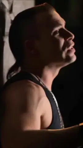 Lo tuyo es un amor de mentira No eres feliz con él Y pase lo que pase, vas a ser mía #musicvideo #videolyrics #urbanmusic #rolitasparadedicar #rolitaschidas #fyp #rolitasdirectoalbobo #wolfine #amordementira