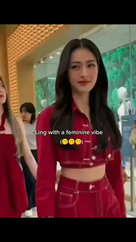 I bow 🙇‍♀️🙇‍♀️ #linglingkwon#olyneyou#thesecretofus#linglingorm#kornaphat#thaïland#lingorm#หลิงหลิงศิริลักษณ์#หลิงหลิงคอง#gl