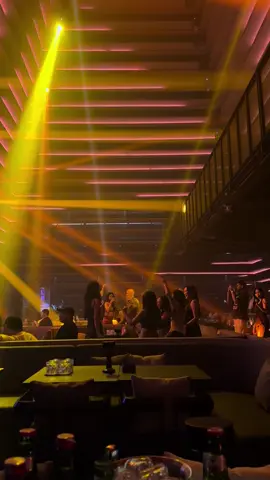 Black Owl 🔥🥳🥰 #party #partyjakarta #jktparty #kokosukadugem #nightlife #club #dugem #bestclubjakarta #hw #hwgroup #partyjakut #kelapagading #blackowl 