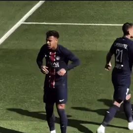 Doué @OneFootball #doue #psg #dance #fyp #foryoupage #greasy_football