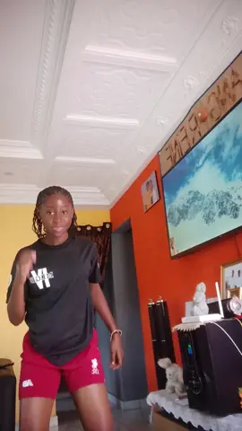 qui aime le mood 🤟Dc:me #gabon🇬🇦 #tiktokgabon #fyp @zah'o @Lascora_Lo_Styliste 