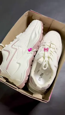 Buat sekolah cakepp 😭🫶🏻 #sepatu #sepatuwanita #pvnshoes 