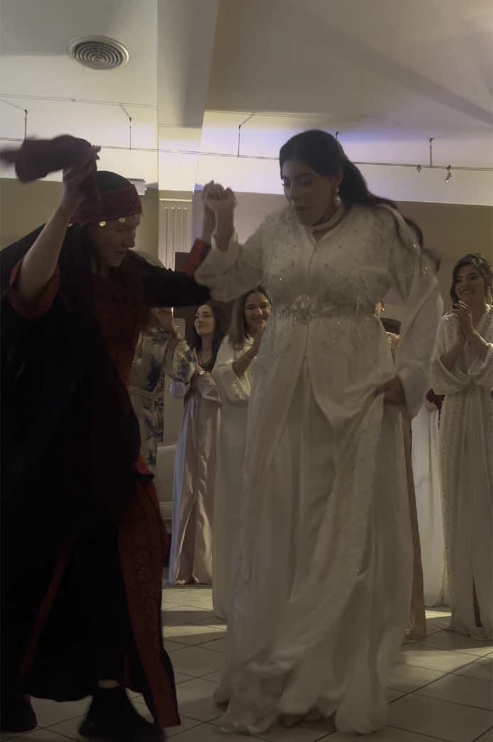 Si vous voulez la même ambiance pour vos événements contactez moi en mp✅ #mariages #dabke #circoncison #palestine #zaffe #tambours 