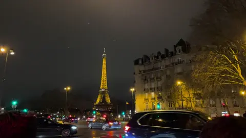 paris by night 