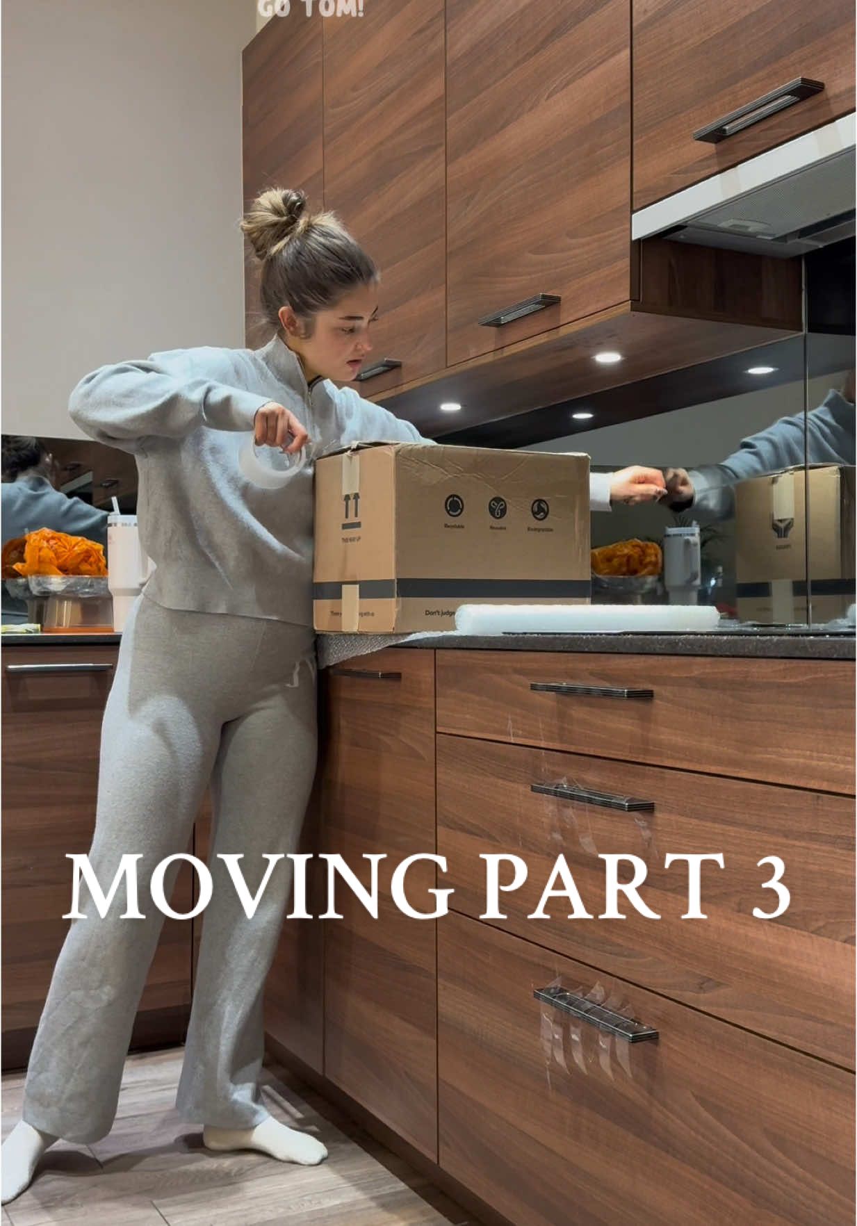 Replying to @Emma Yeats | Content Creator moving part 3! Wanted to do a VO with the narrator trend and I love it. I’m not sure who the original creator of the trend is but I got the idea from @marlynlikethefish 💘 #fyp #moving #movingvlog 