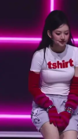 leesol fancam #leesol #leesolkiiikiii #kiiikiii #trending #oncespov #tessaqct #hrtroha #xyzbca #zyxcba #viral #viraltiktok #kpopfyp #kpop #foryou #4u @KiiiKiii 