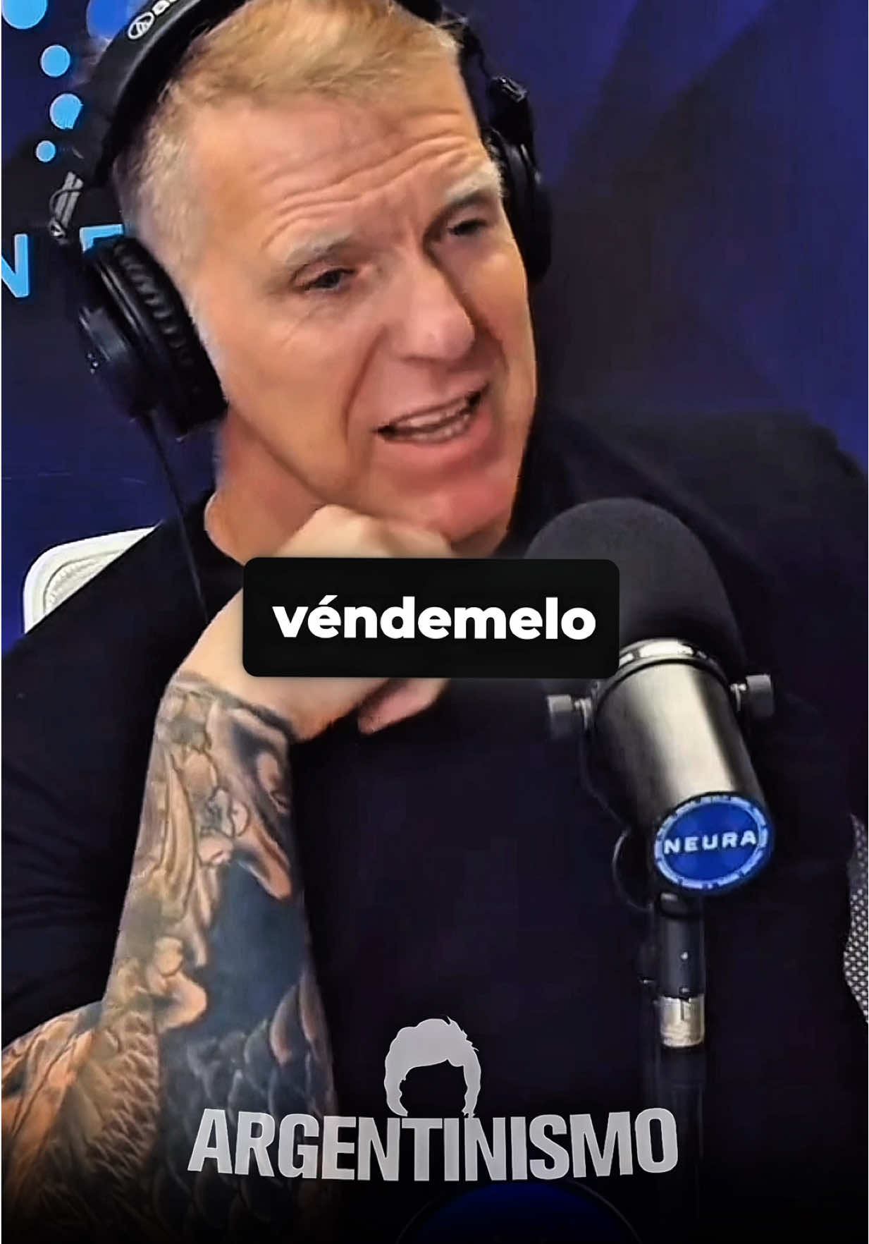 🔥 MILEI EDUCA A FANTINO CON UNA SIMPLE BOTELLA #milei #javiermilei #mileipresidente 