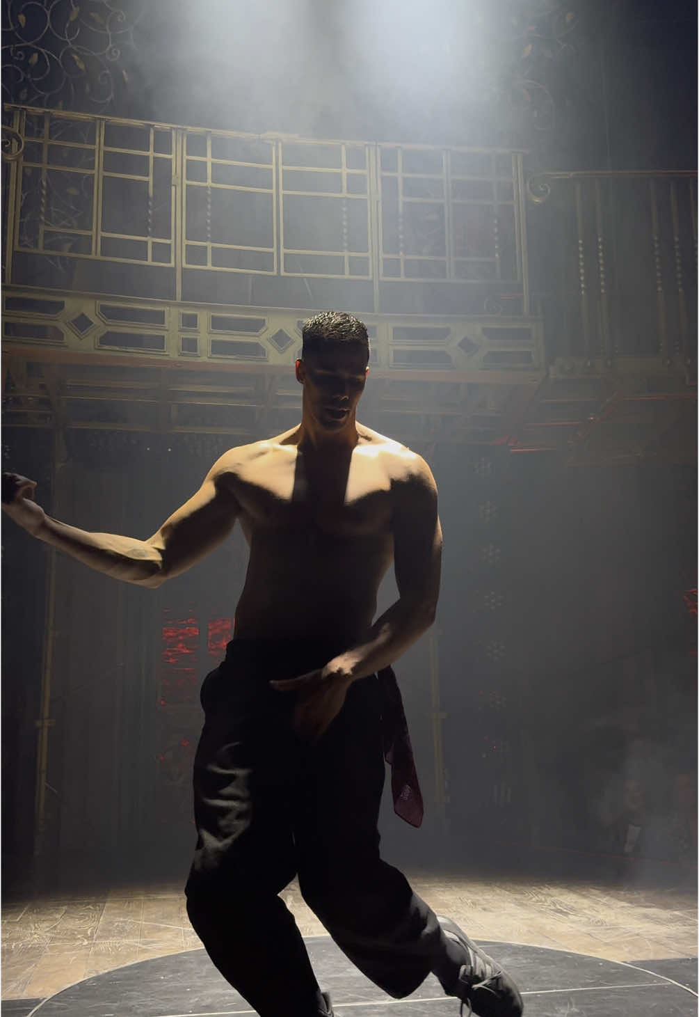 Meet our new Mike @taylordiamondlord, all the way from New Zealand 🇳🇿 #magicmikelive #magicmikelivelondon #BookTok #london #thingstodoinlondon #dancer #fyp #trend 