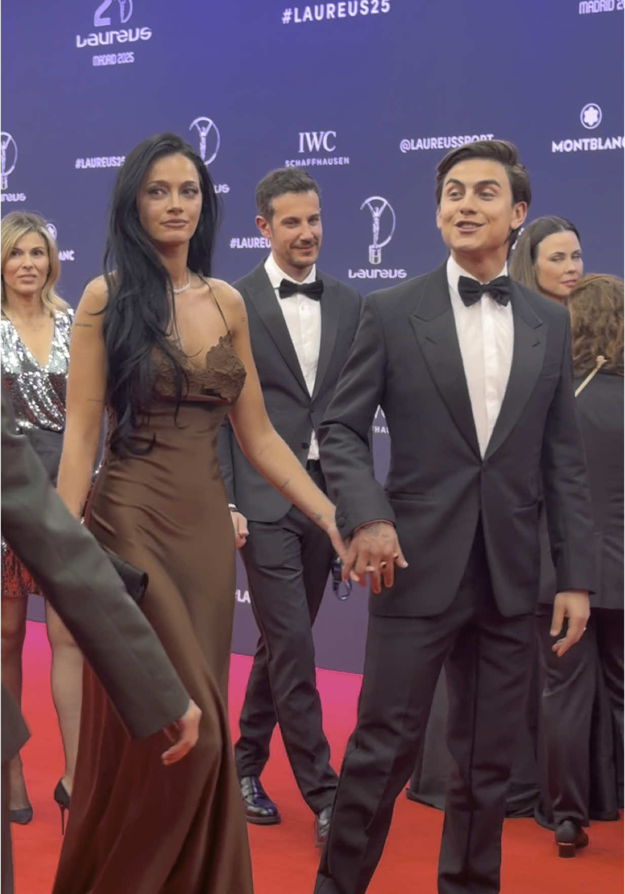 @Oriana Sabatini y @Paulo Dybala asisten a los #Laureus25 celebrados en Madrid 💗  #orianasabatini #orianasabatiniypaulodybala #paulodybala 