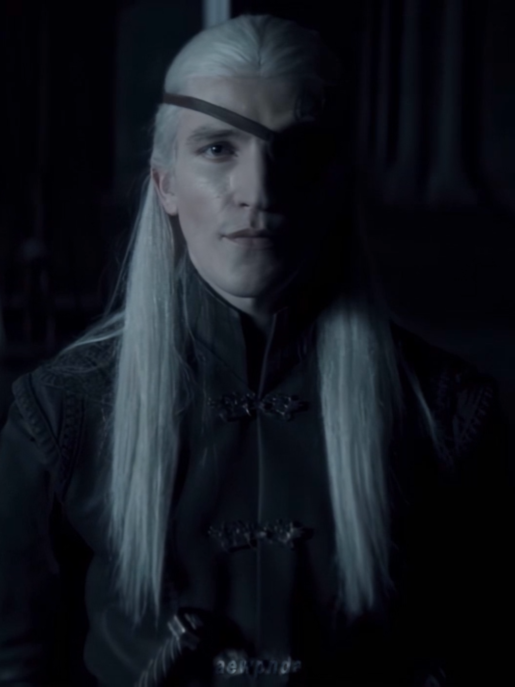 me when I'm the embodiment of targaryen beauty, argue with the wall || cc mine ib and ac @avateycm  scp lucif.y and skywaik3rscenepacks #aemondtargaryen #rhaenyratargaryen #daenerystargaryen #viserysiiitargaryen #ewanmitchell #emmadarcy #emiliaclarke #harrylloyd #houseofthedragon #gameofthrones #housetargaryen #fyp