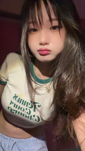 Uniqlo kids is where it's at istg #fypシ゚ #explore #xyzbca #nails #uniqlo 