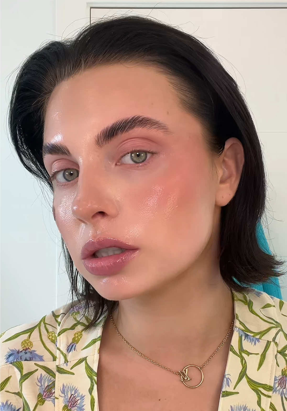 The perfect cheek stayn 🤭 #springtok #ttslevelup #restock #tiktokshopcreatorpicks #tiktokshoprestock #blush #blushstain #blushstayn #longwearmakeup #longwearblush #longlastingblush #liquidblush #sacheucheekstayn #sacheucheekstain #sacheubeautycheekstayn #sacheubeauty 